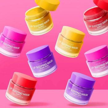 Custom lip mask product packaging by ProCosmeticsOEM